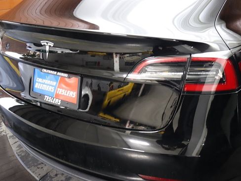 Used 2023 Tesla Model 3 Standard Range image 48