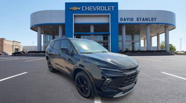 New 2026 Chevrolet Blazer LT w/ Convenience Package FWD image 2