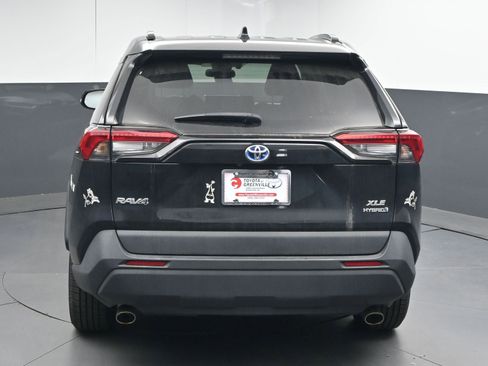 Certified 2022 Toyota RAV4 XLE image 7