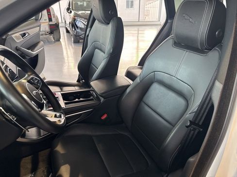 Used 2025 Jaguar F-PACE R-Dynamic S image 20