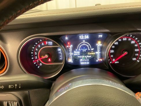 Used 2020 Jeep Gladiator Mojave w/ Dual Top Group AWD/4WD image 2