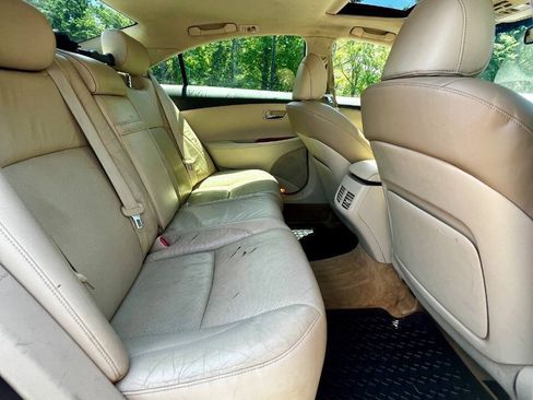Used 2010 Lexus ES 350 FWD image 12