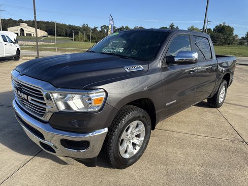 Used 2024 RAM 1500 Laramie image 2