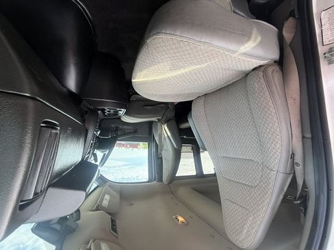 Used 2020 Chevrolet Express 3500 LT w/ LT Preferred Equipment Group RWD image 13