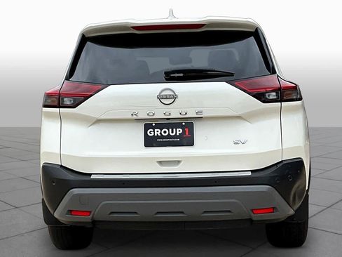 Certified 2023 Nissan Rogue SV FWD image 5