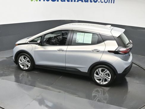 Used 2023 Chevrolet Bolt LT FWD image 23