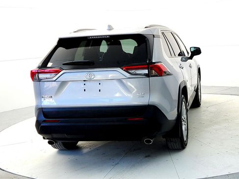 Certified 2022 Toyota RAV4 XLE Premium image 5
