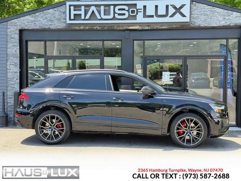 Used 2020 Audi Q8 Prestige w/ Prestige Package AWD/4WD image 17