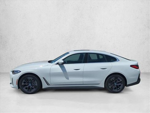 Used 2023 BMW i4 eDrive35 w/ Premium Package RWD image 9