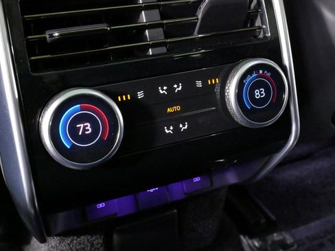 Used 2023 Land Rover Range Rover SE image 40