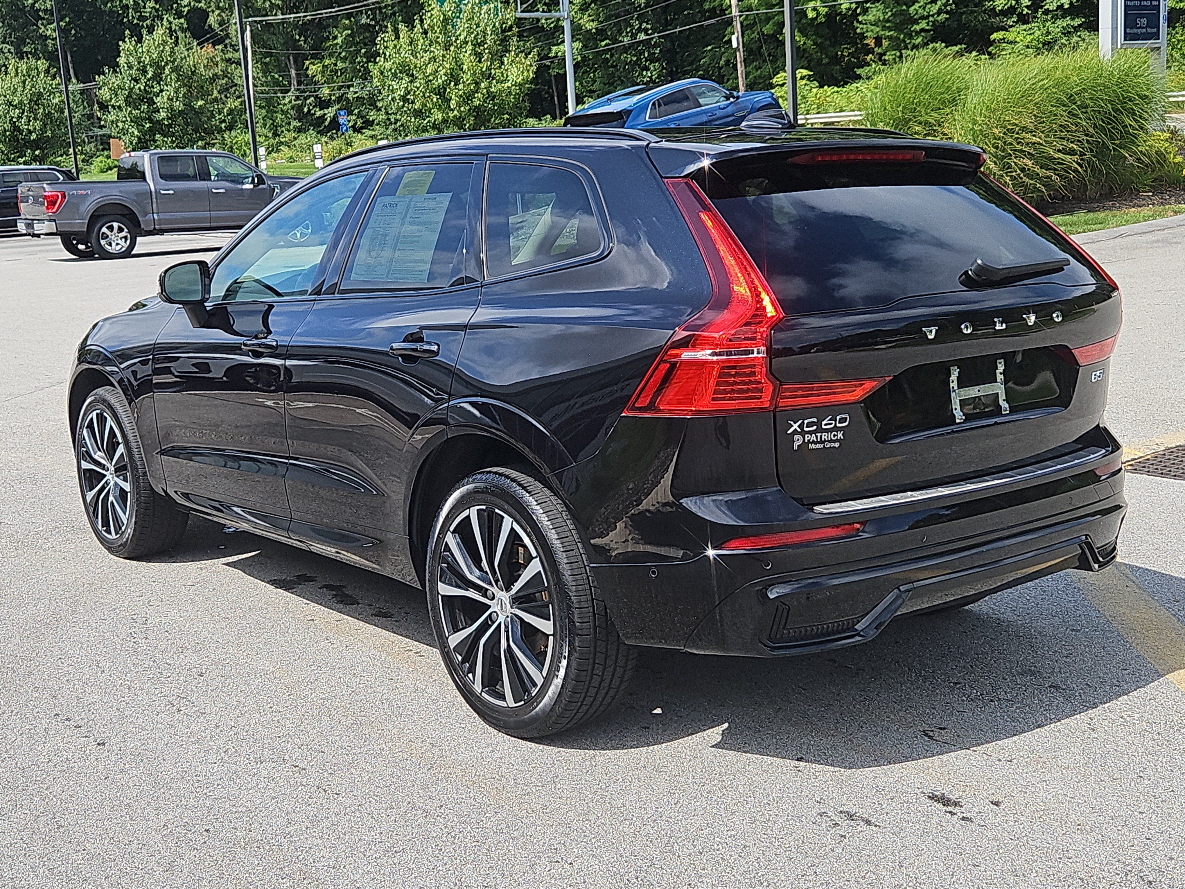 Used 2024 Volvo XC60 B5 Plus w/ Protection Package Premier AWD/4WD image 28