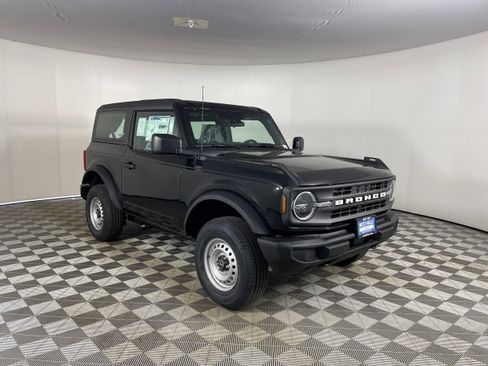 New 2025 Ford Bronco 2-Door image 7