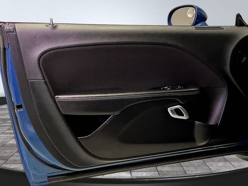 Used 2022 Dodge Challenger SXT image 19