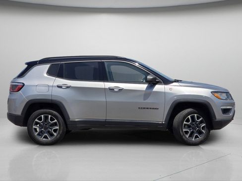 Used 2019 Jeep Compass Trailhawk AWD/4WD image 20