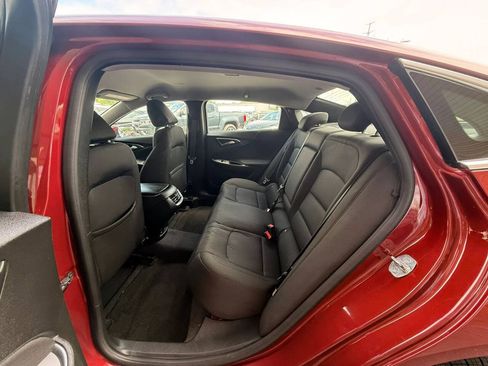 Used 2018 Chevrolet Malibu LT FWD image 19