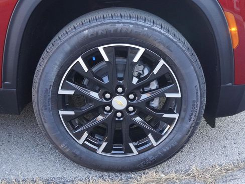 New 2026 Chevrolet Traverse LT w/ Sun and Wheel Package image 13