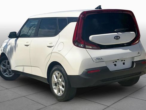 Used 2021 Kia Soul S FWD image 12