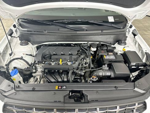 Used 2025 Hyundai Venue SEL FWD image 32