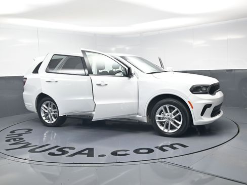 Used 2022 Dodge Durango GT w/ Trailer Tow Group IV AWD/4WD image 22