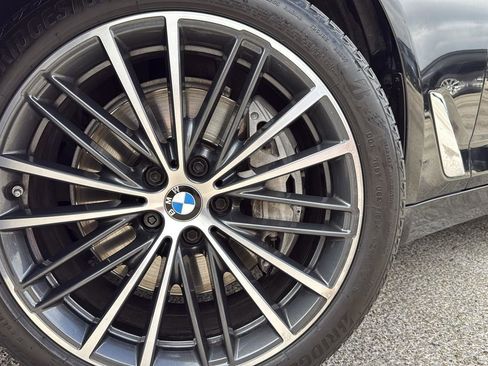 Used 2022 BMW 540i w/ Executive Package image 9