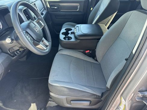 Used 2024 RAM 1500 Classic SLT AWD/4WD image 9