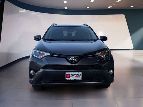Used 2018 Toyota RAV4 XLE FWD image 8