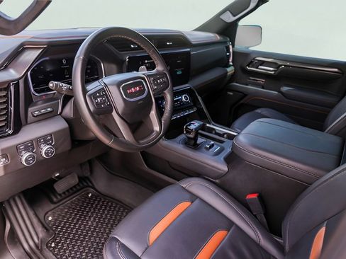 Used 2025 GMC Sierra 1500 AT4 w/ AT4 Premium Package AWD/4WD image 13