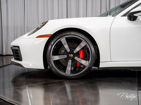 Used 2024 Porsche 911 Carrera S RWD image 7