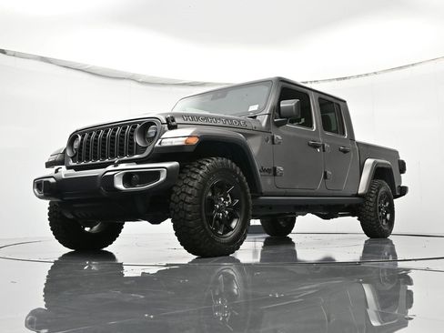 Certified 2025 Jeep Gladiator Sport image 42