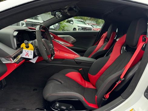New 2025 Chevrolet Corvette Z06 w/ Z07 Performance Package RWD image 13