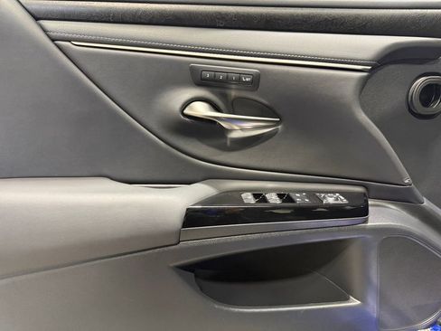 Used 2023 Lexus ES 350 w/ Premium Package image 20