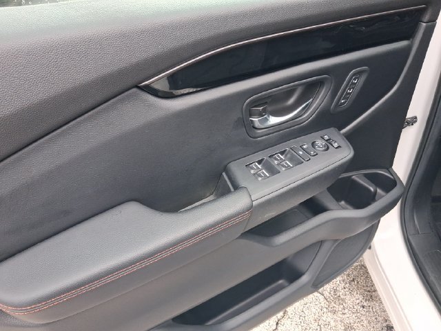 Used 2024 Honda Pilot TrailSport image 14