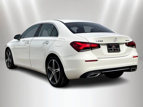Used 2022 Mercedes-Benz A 220 4MATIC w/ Premium Package Lite image 4