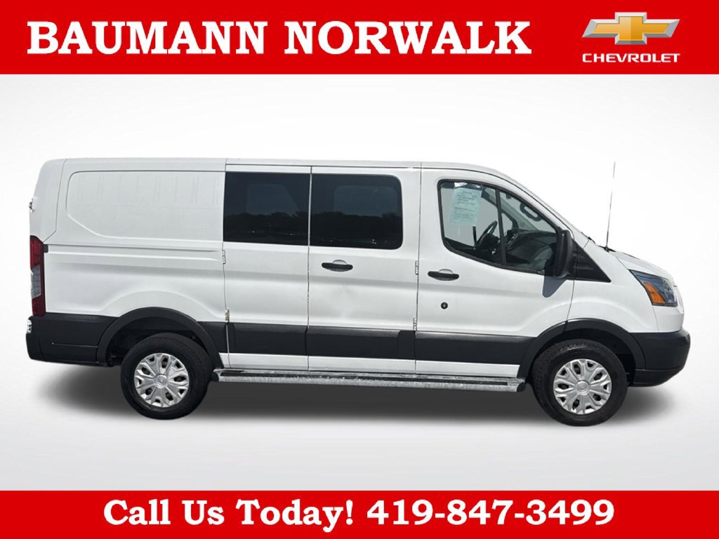 Used 2015 Ford Transit 250 130 Low Roof w/ Exterior Upgrade Package RWD image 3