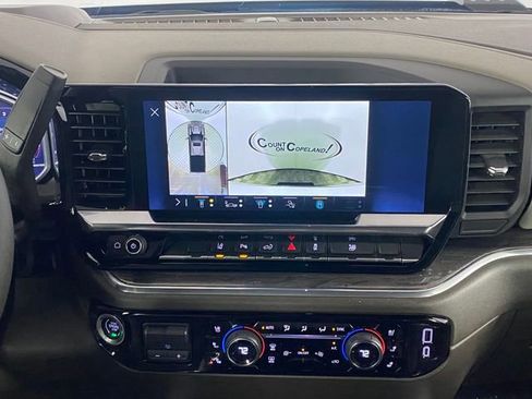 Certified 2024 Chevrolet Silverado 2500 LTZ w/ LTZ Convenience Package image 22