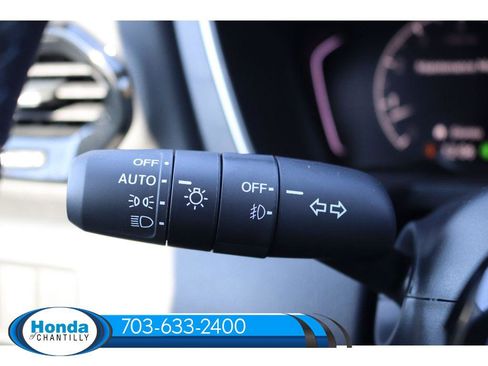 New 2025 Honda Pilot Touring image 12