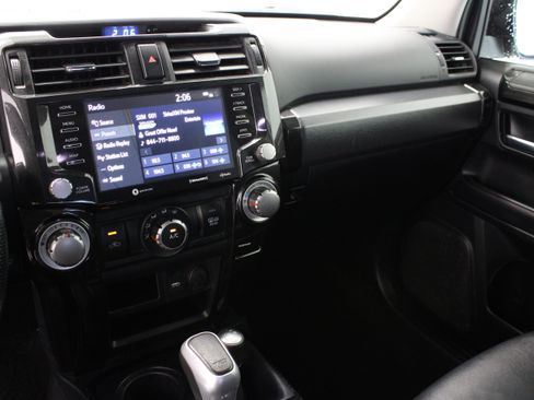 Used 2023 Toyota 4Runner TRD Off-Road Premium w/ Moonroof Package AWD/4WD image 16
