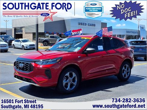 Certified 2024 Ford Escape ST-Line w/ Tech Pack #1 AWD/4WD image 1
