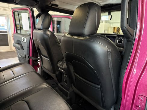 Used 2021 Jeep Wrangler Unlimited Sahara w/ Cold Weather Group image 44