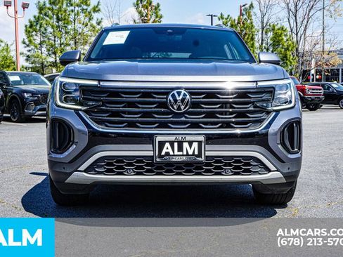 Used 2025 Volkswagen Atlas Cross Sport SE image 10