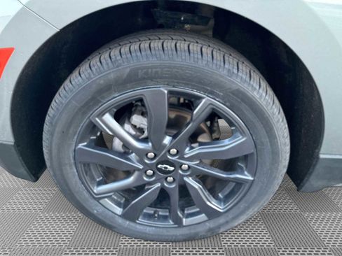 Certified 2024 Chevrolet Equinox RS w/ RS Leather Package image 33