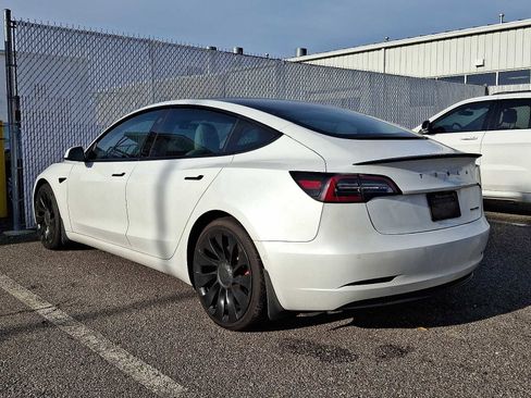 Used 2021 Tesla Model 3 Performance image 4