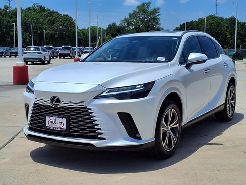 Used 2024 Lexus RX 350 Premium w/ Accessory Package (Z1) FWD image 3
