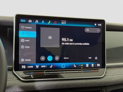 Used 2025 Volkswagen Tiguan S image 13