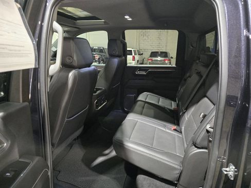 Used 2024 GMC Sierra 2500 Denali w/ Technology Package image 32