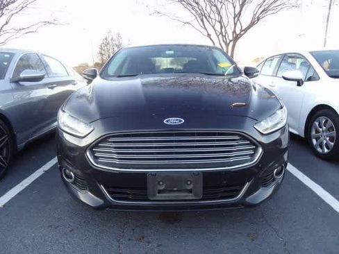 Used 2015 Ford Fusion Titanium image 2