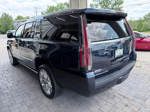 Used 2020 Cadillac Escalade ESV Premium Luxury AWD/4WD image 71