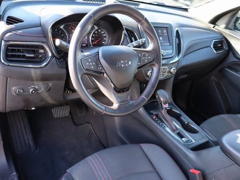 Used 2022 Chevrolet Equinox RS image 4