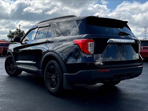 Used 2021 Ford Explorer XLT w/ Class III Trailer Tow Package AWD/4WD image 3