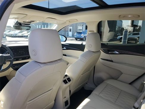 Certified 2023 Buick Envision Avenir image 11